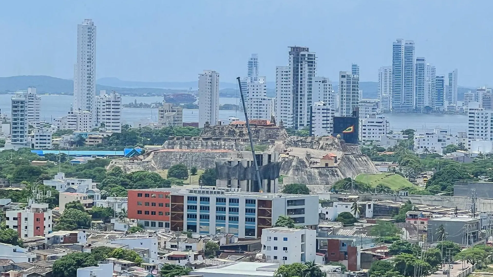 Duplex Apartment With Stunning Views, Near Walled City And Beach Cartagena