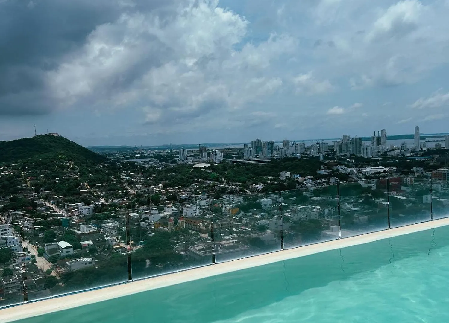 Duplex Apartment With Stunning Views, Near Walled City And Beach Cartagena