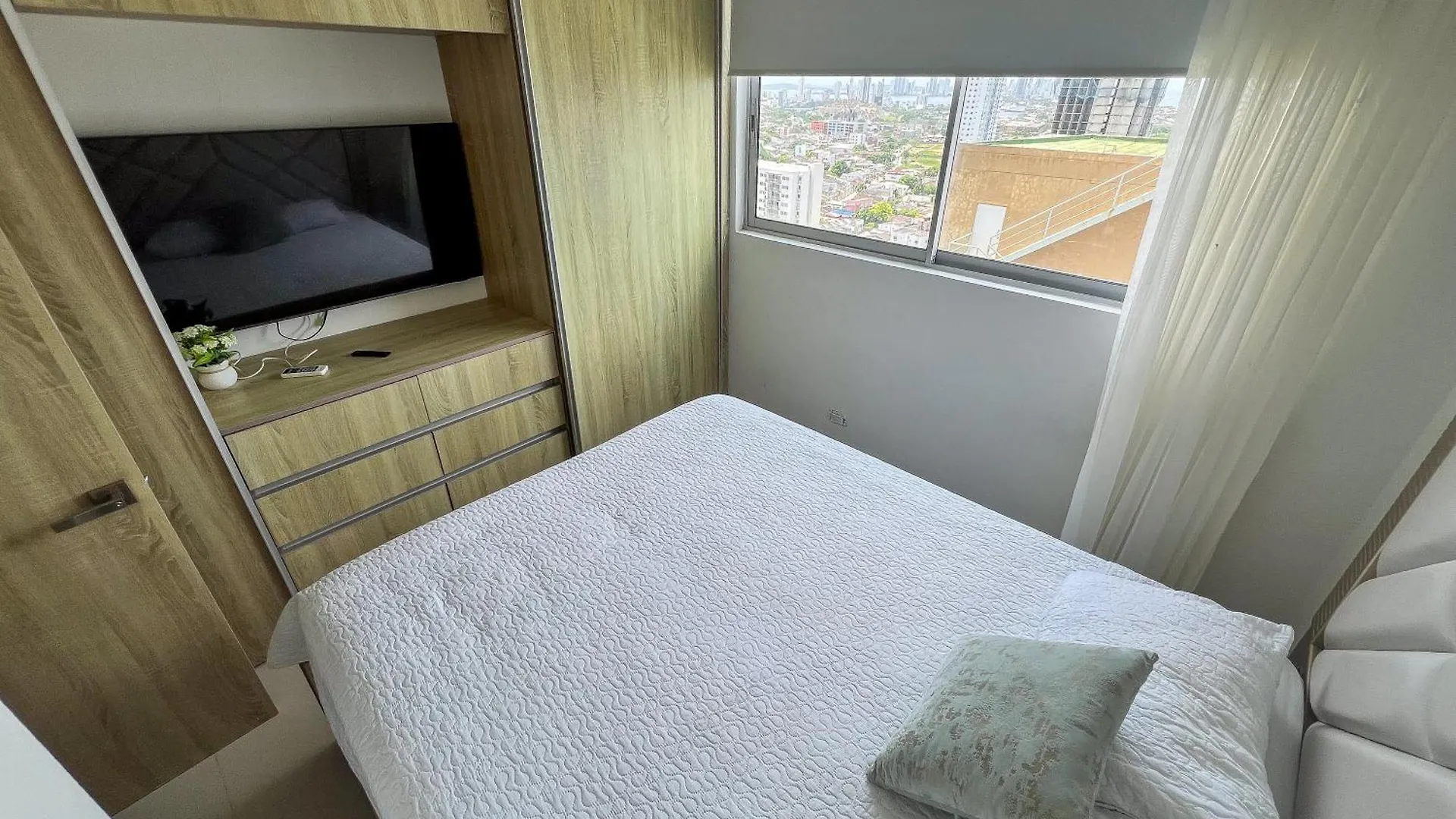 Duplex Apartment With Stunning Views, Near Walled City And Beach Cartagena