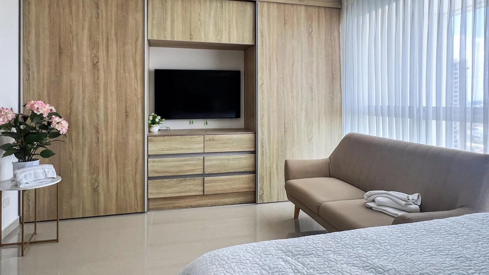 Duplex Apartment With Stunning Views, Near Walled City And Beach Cartagena