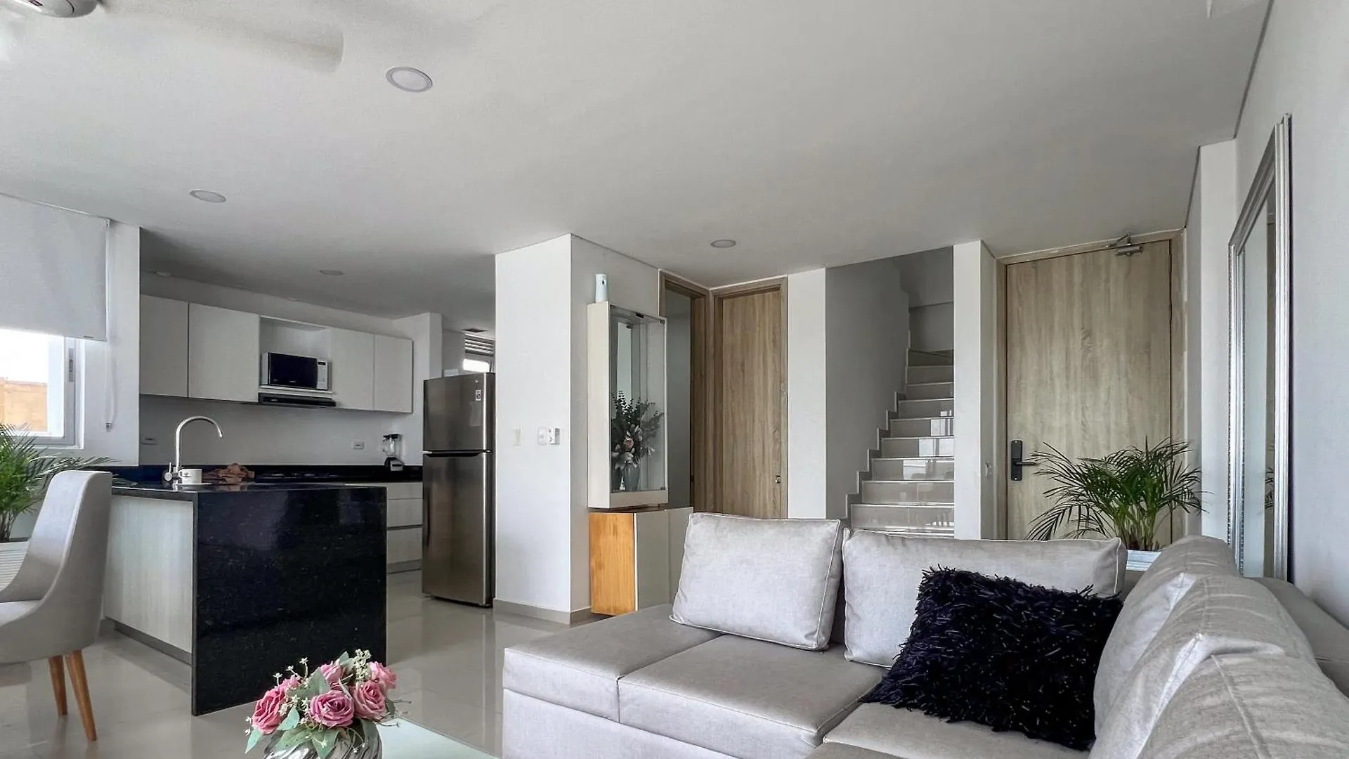 Duplex Apartment With Stunning Views, Near Walled City And Beach Cartagena